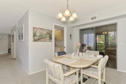 Condo in Venice, Florida, 2 bedrooms  № 2114821 - photo 15