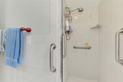 Condo in Venice, Florida, 2 bedrooms  № 2114821 - photo 26