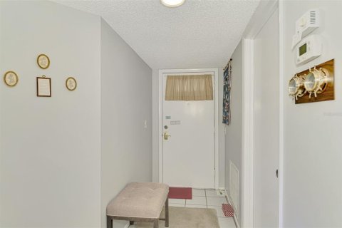 Condo in Venice, Florida, 2 bedrooms  № 2114821 - photo 8