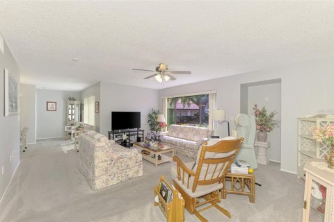 Condo in Venice, Florida, 2 bedrooms  № 2114821 - photo 9
