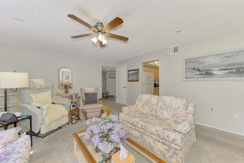 Condo in Venice, Florida, 2 bedrooms  № 2114821 - photo 11