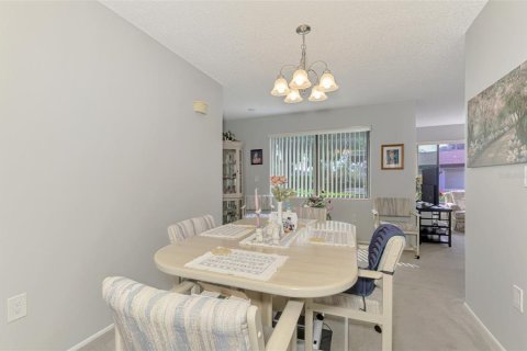 Condo in Venice, Florida, 2 bedrooms  № 2114821 - photo 16
