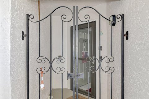 Condo in Venice, Florida, 2 bedrooms  № 2114821 - photo 6