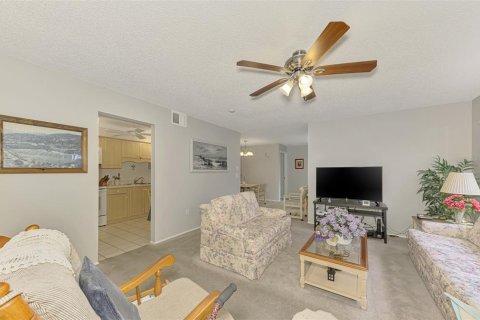 Condo in Venice, Florida, 2 bedrooms  № 2114821 - photo 12
