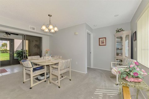 Condo in Venice, Florida, 2 bedrooms  № 2114821 - photo 14