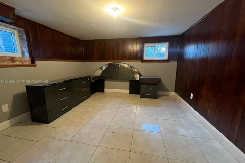 Снять в аренду виллу или дом в Майами, Флорида 4 спальни, 258.92м2, № 1921664 - фото 27