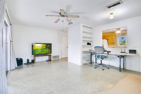 Casa en venta en Orlando, Florida, 3 dormitorios, 113.53 m2 № 1434286 - foto 5
