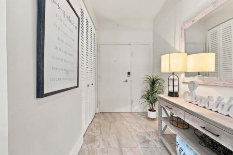Condominio en venta en Lauderdale-by-the-Sea, Florida, 2 dormitorios, 128.58 m2 № 2431551 - foto 3