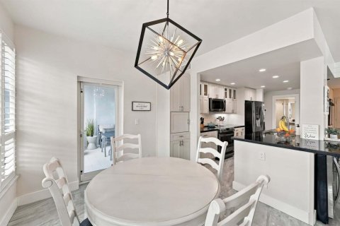 Condominio en venta en Lauderdale-by-the-Sea, Florida, 2 dormitorios, 128.58 m2 № 2431551 - foto 13