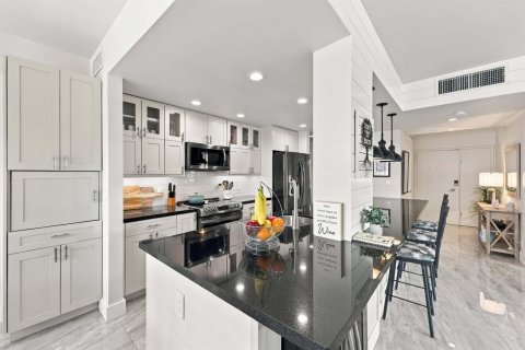 Condominio en venta en Lauderdale-by-the-Sea, Florida, 2 dormitorios, 128.58 m2 № 2431551 - foto 7