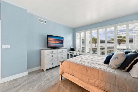 Condominio en venta en Lauderdale-by-the-Sea, Florida, 2 dormitorios, 128.58 m2 № 2431551 - foto 23