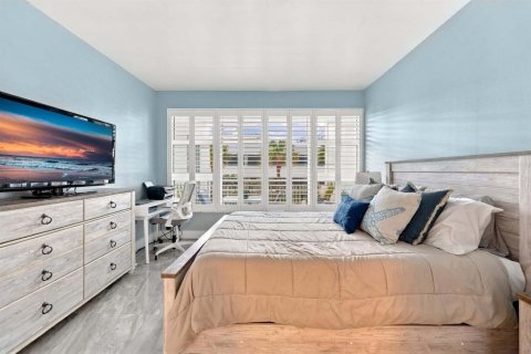 Condominio en venta en Lauderdale-by-the-Sea, Florida, 2 dormitorios, 128.58 m2 № 2431551 - foto 24