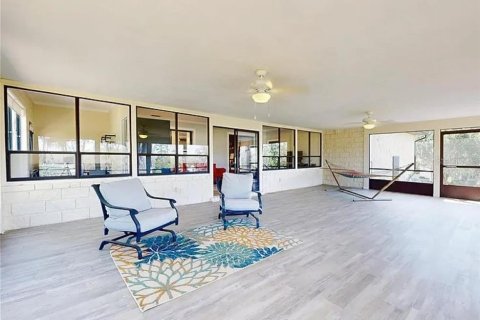 House in Ocala, Florida 3 bedrooms, 199.37 sq.m. № 2122534 - photo 20
