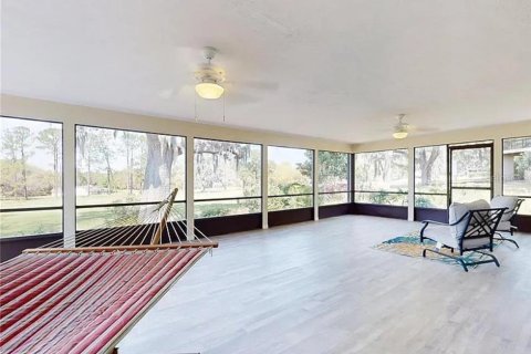 House in Ocala, Florida 3 bedrooms, 199.37 sq.m. № 2122534 - photo 21