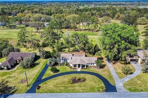 House in Ocala, Florida 3 bedrooms, 199.37 sq.m. № 2122534 - photo 23