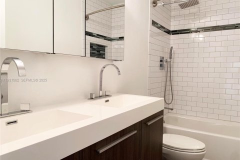 Снять в аренду виллу или дом в Бока-Ратон, Флорида 3 спальни, 218.51м2, № 1992335 - фото 12