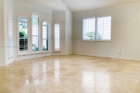 Снять в аренду виллу или дом в Бока-Ратон, Флорида 3 спальни, 218.51м2, № 1992335 - фото 10