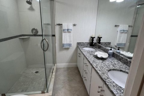 Townhouse in West Palm Beach, Florida 2 bedrooms, 114.83 sq.m. № 1189607 - photo 1
