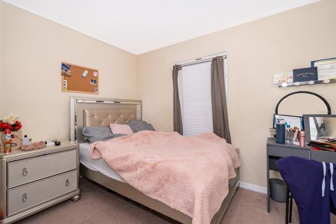 Townhouse in Orlando, Florida 3 bedrooms, 146.14 sq.m. № 1743232 - photo 16
