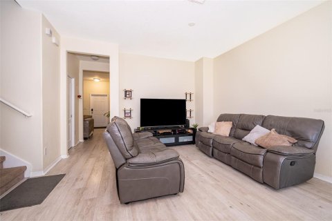Townhouse in Orlando, Florida 3 bedrooms, 146.14 sq.m. № 1743232 - photo 5
