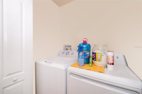 Townhouse in Orlando, Florida 3 bedrooms, 146.14 sq.m. № 1743232 - photo 20