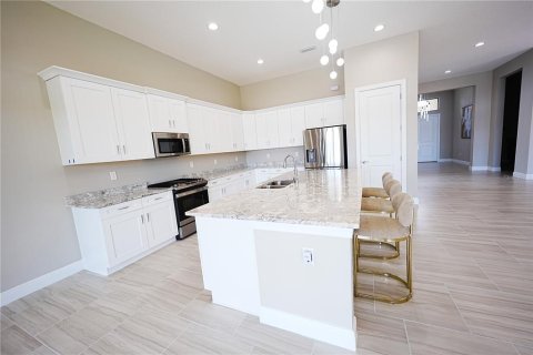 House in Sarasota, Florida 3 bedrooms, 280.47 sq.m. № 1759280 - photo 8