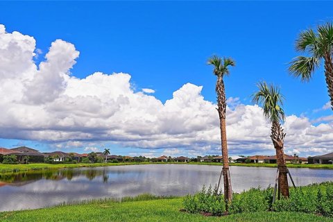 House in Sarasota, Florida 3 bedrooms, 280.47 sq.m. № 1759280 - photo 4