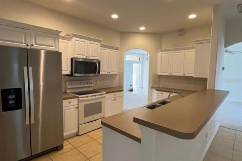 Casa en alquiler en North Port, Florida, 3 dormitorios, 191.29 m2 № 1879147 - foto 4