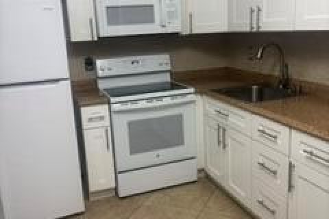 Condo à Palm Springs, Floride, 1 chambre № 2261698