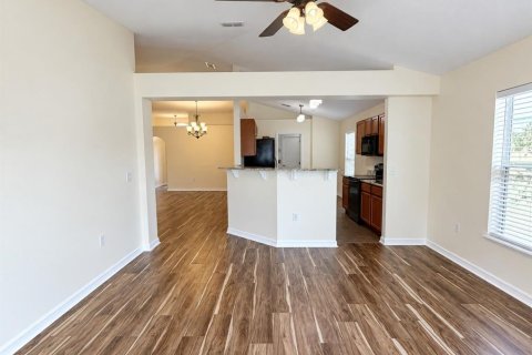 Villa ou maison à vendre à Newberry, Floride: 4 chambres, 174.1 m2 № 2431643 - photo 4