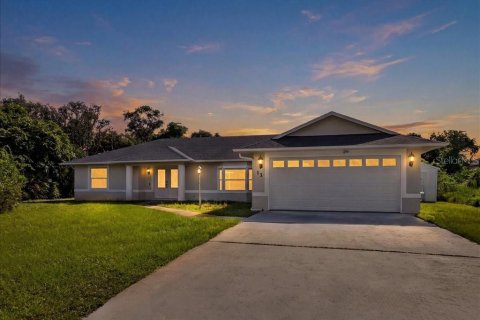 Villa ou maison à Palm Coast, Floride 3 chambres, 153.85 m2 № 2405529
