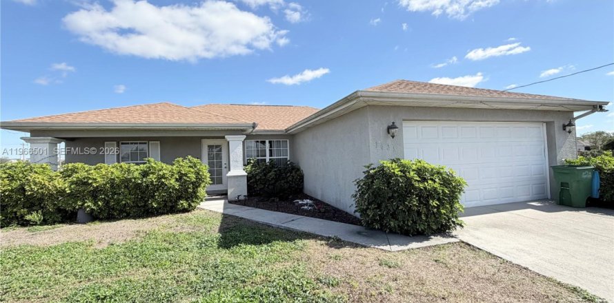 Casa en Cape Coral, Florida 3 dormitorios, 130.16 m2 № 2081311