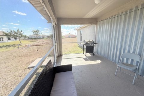 Casa en venta en Cape Coral, Florida, 3 dormitorios, 130.16 m2 № 2081311 - foto 14