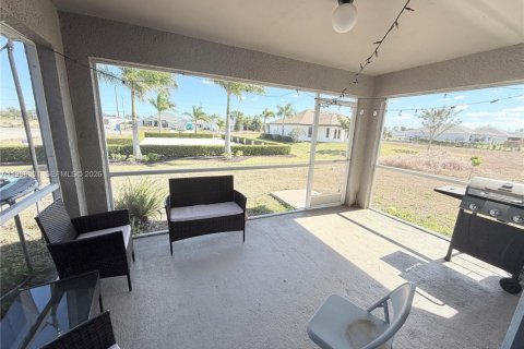 Casa en venta en Cape Coral, Florida, 3 dormitorios, 130.16 m2 № 2081311 - foto 11