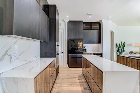 Casa en venta en Orlando, Florida, 5 dormitorios, 334.45 m2 № 1767670 - foto 25