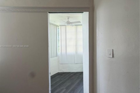 Condo in Miami, Florida, 2 bedrooms № 2086414 - photo 19