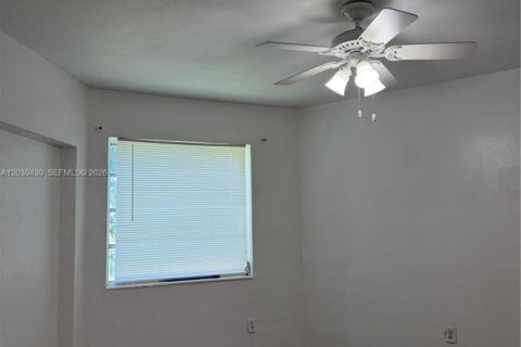 Condo in Miami, Florida, 2 bedrooms № 2086414 - photo 14