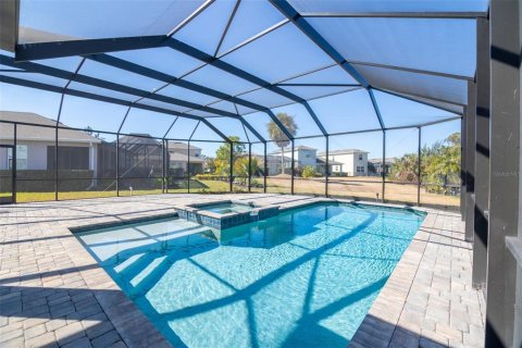 House in Sarasota, Florida 5 bedrooms, 288.93 sq.m. № 2155764 - photo 20