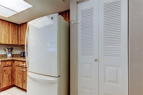 House in Tampa, Florida 3 bedrooms, 131.64 sq.m. № 1914556 - photo 20