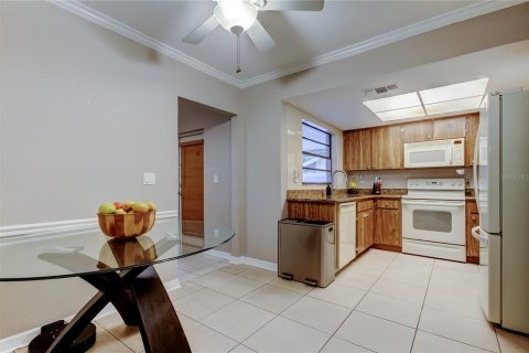 House in Tampa, Florida 3 bedrooms, 131.64 sq.m. № 1914556 - photo 22