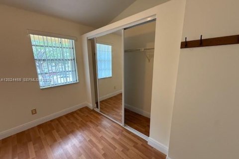 Touwnhouse à vendre à Cooper City, Floride: 2 chambres, 116.87 m2 № 2243538 - photo 20