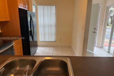 Touwnhouse à vendre à Cooper City, Floride: 2 chambres, 116.87 m2 № 2243538 - photo 7