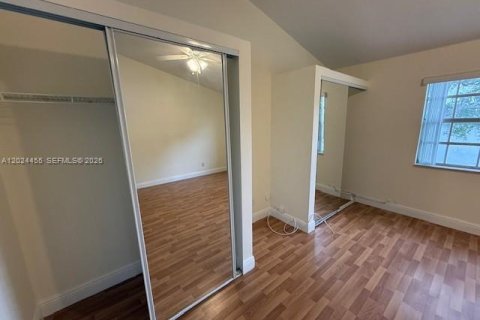 Touwnhouse à vendre à Cooper City, Floride: 2 chambres, 116.87 m2 № 2243538 - photo 25