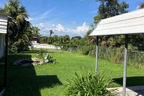 Villa ou maison à louer à North Port, Floride: 3 chambres, 116.96 m2 № 2428983 - photo 23