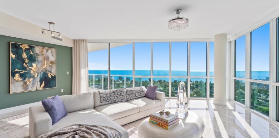 Condo à Pompano Beach, Floride, 2 chambres  № 2388426