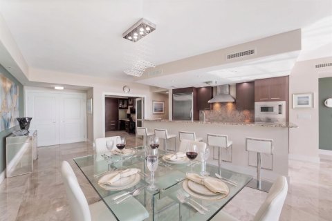 Copropriété à vendre à Pompano Beach, Floride: 2 chambres, 195.84 m2 № 2388426 - photo 8