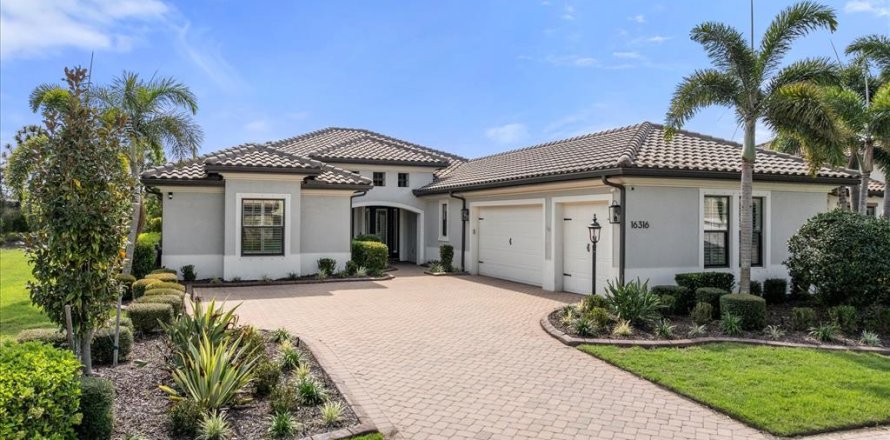 Casa en Lakewood Ranch, Florida 3 dormitorios, 259.85 m2 № 2220185