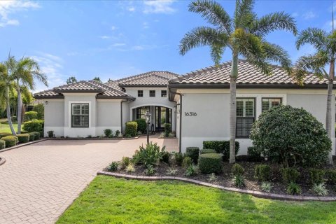 Casa en venta en Lakewood Ranch, Florida, 3 dormitorios, 259.85 m2 № 2220185 - foto 2