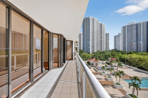 Copropriété à vendre à Aventura, Floride: 2 chambres, 132.85 m2 № 2009881 - photo 10