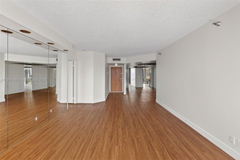 Copropriété à vendre à Aventura, Floride: 2 chambres, 132.85 m2 № 2009881 - photo 16